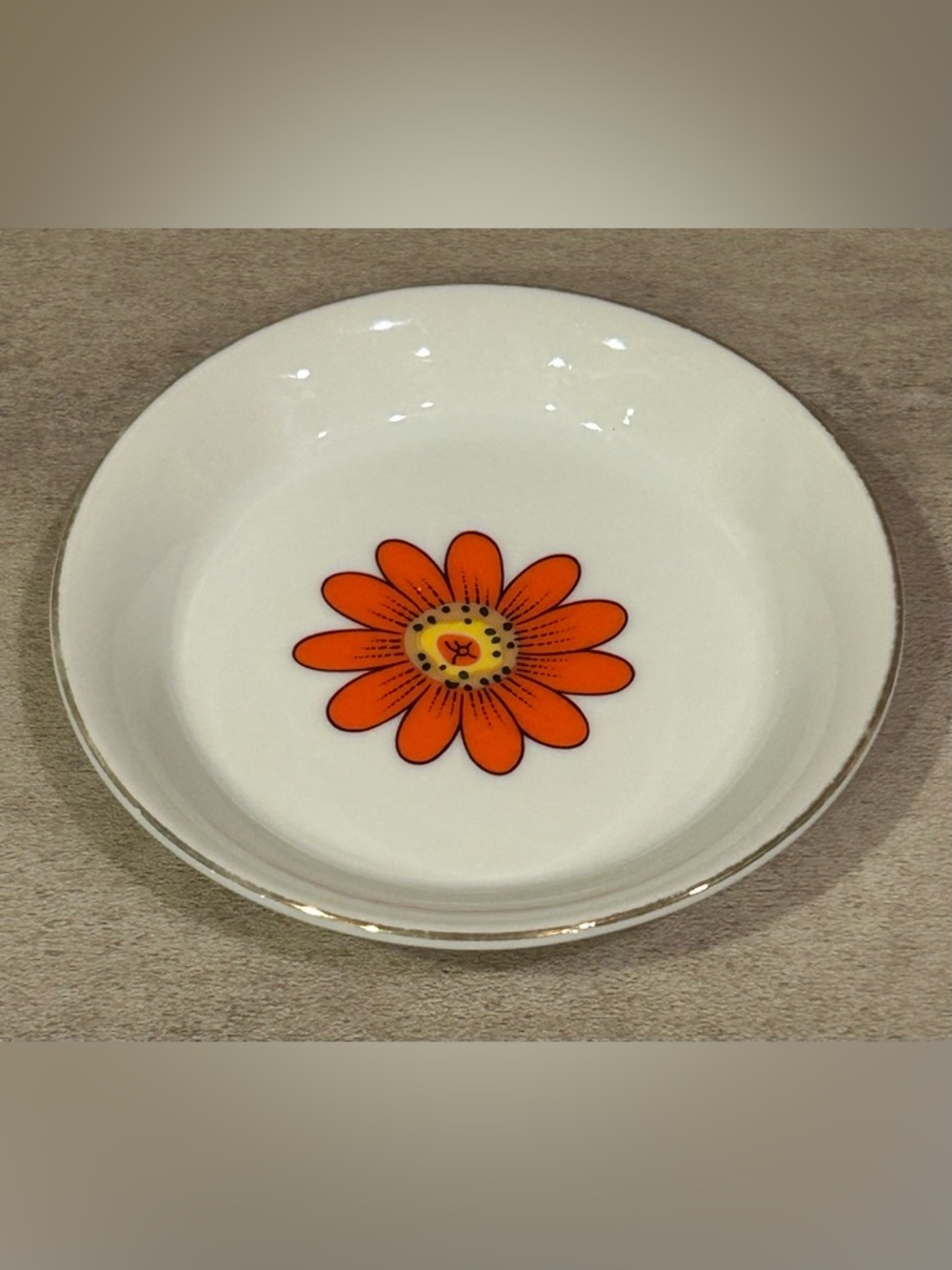 Vintage Creative Japan 4" Orange Daisy 1960's-1970's Round Dish/Jewelry Dish